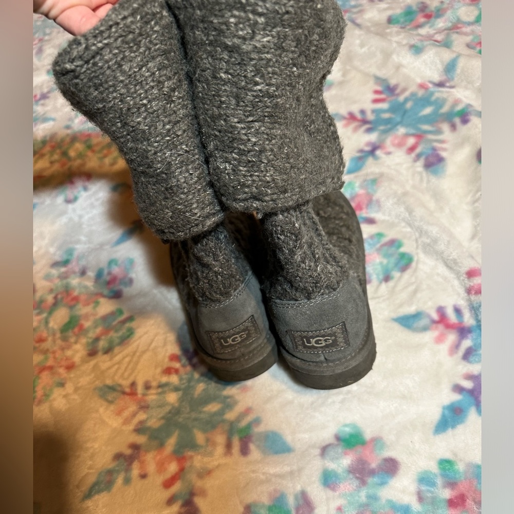 UGG boots women’s 7(US) - Picture 8 of 10